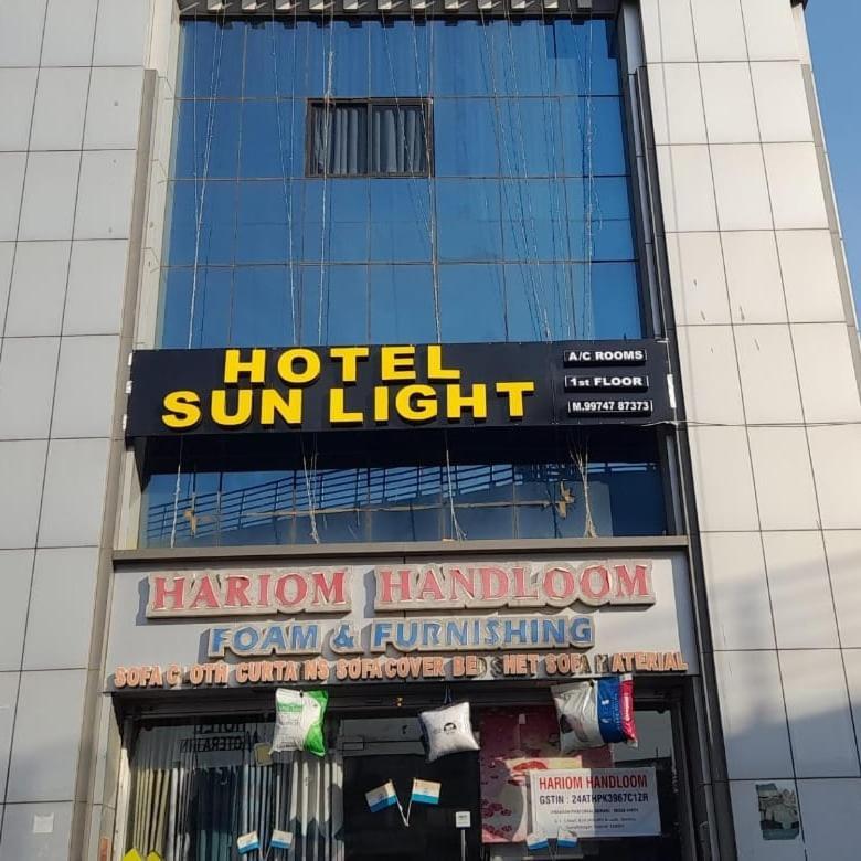 Hotel O Sun Light Ахмедабад Екстериор снимка
